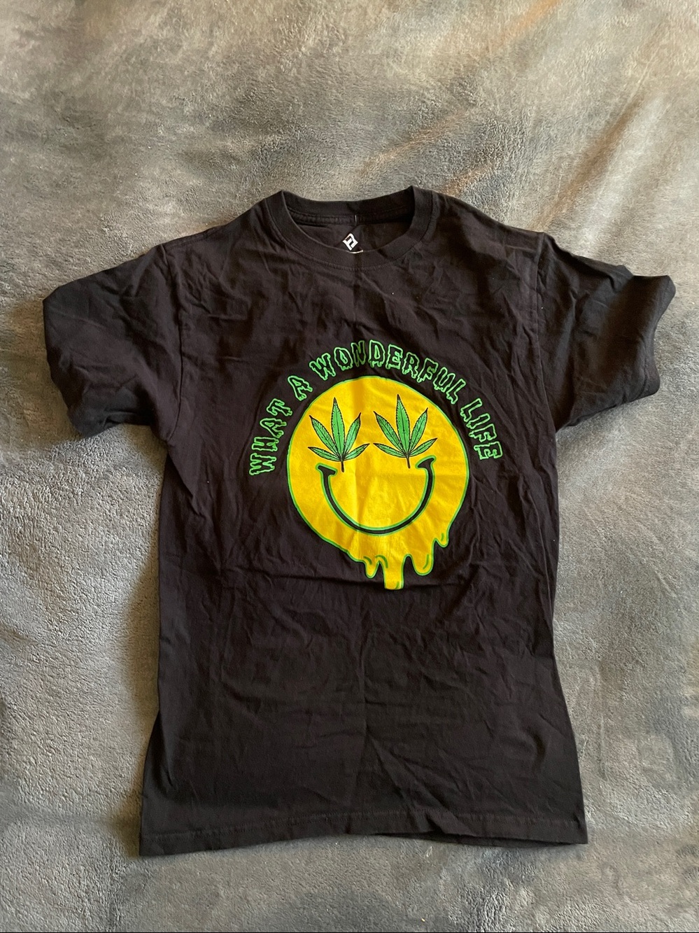 Source Unknown Trippy Retro Black Tee with Yellow and Green Graphic